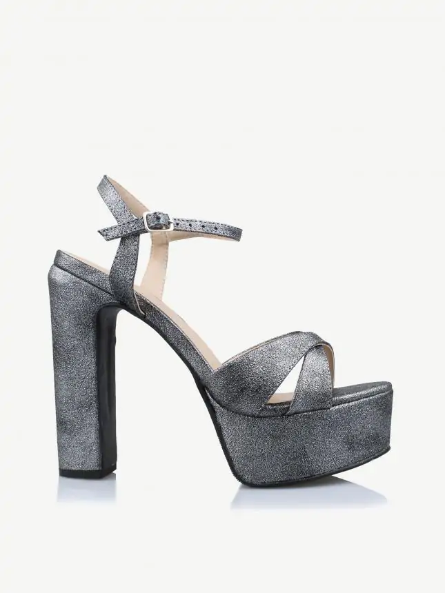 SANDALIA DAPHNE ESSENCE ONIX - Código 195