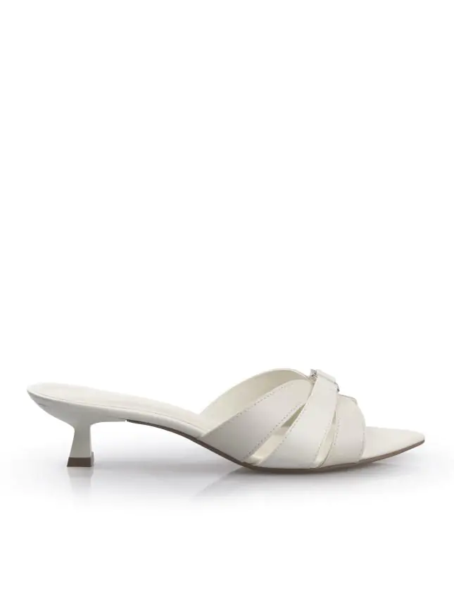 TAMANCO PRISCILA METAL INTENSE OFF WHITE - Código 673