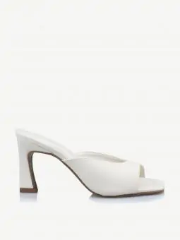TAMANCO ANITA INTENSE OFF WHITE - Código 377